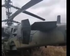 ВСУ показали сбитый российский вертолет Ми-35: эффектные кадры