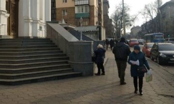В Одессе распространяют листовки против эвакуированных из Китая: видео наделало шуму