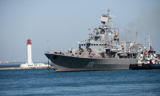 военный корабль фрегат Гетьман Сагадачный