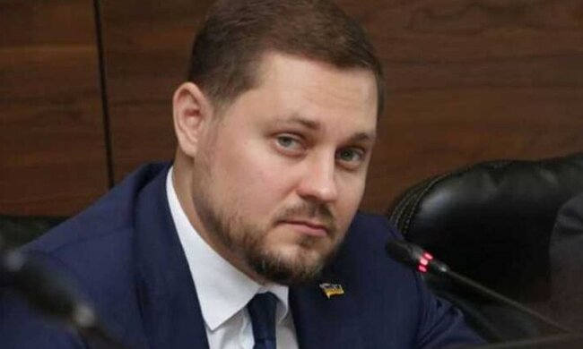 И.о. главы ГФС Михаил Титарчук живет в особняке в 200 «квадратов» и имеет коллекцию элитных часов