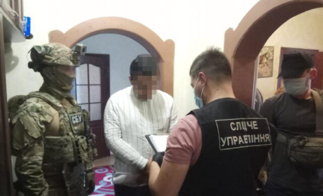 Банда фальшивомонетчиков наделала шуму в Одессе: фото и что о них известно