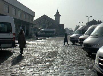 Обмеження руху транспорту в Івано-Франківській області