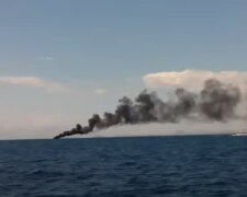 Круїзний лайнер палає біля берегів Греції: що відомо про долю сотень пасажирів і екіпажу