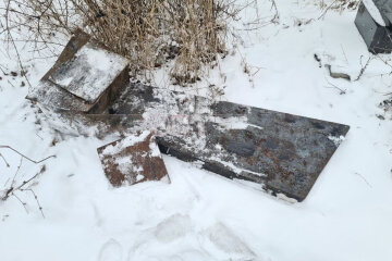 В Днепре устроили погоню за похитителями памятников, фото: пытались сдать на металлолом