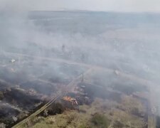 Пожежі охопили рф, рятувальники вже 10 днів намагаються приборкати вогонь: кадри зняті з дрона