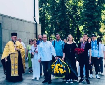 Фонд родственников Шевченко наградил лауреатов Международной премии: Николая Томенко, «Тельнюк: Сестры» и Николая Лихошву