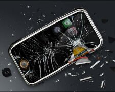 64847400_1-Pictures-of-iPhone-broken-glassLCD-repairBlackberry-repair-416-222-3624