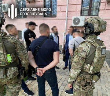 Артур Ємельянов