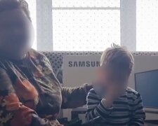 Мать троих "мобиков" отблагодарили телевизором: кадры "торжества" из РФ