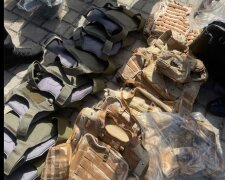 "Судити за законами воєнного часу": СБУ розкрили схему продажу "гуманітарних" бронежилетів і касок