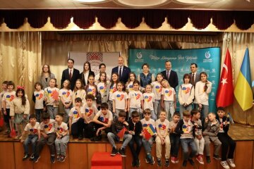 Восточный колорит в центре Киева: как турецкие традиции и детский драйв объединили две страны