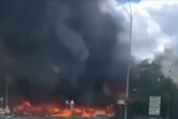 пожар на АЗС в Деснянском районе Киева