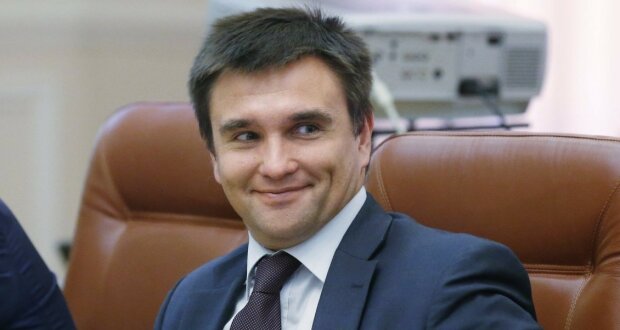 УНИАН