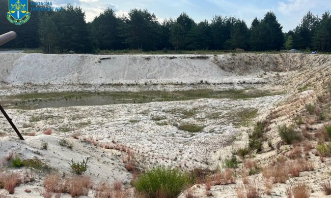 Пісок на 2,5 мільярда: на Житомирщині судитимуть посадовця за масштабне пограбування надр