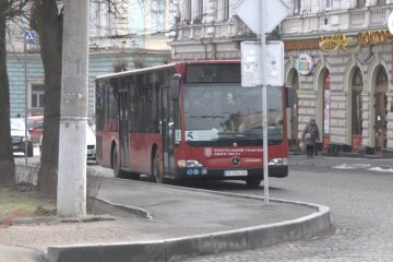 Новый график движения транспорта в Черновцах