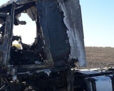 На одесских дорогах орудует опасная банда: "похищают водителей и сжигают авто", кадры