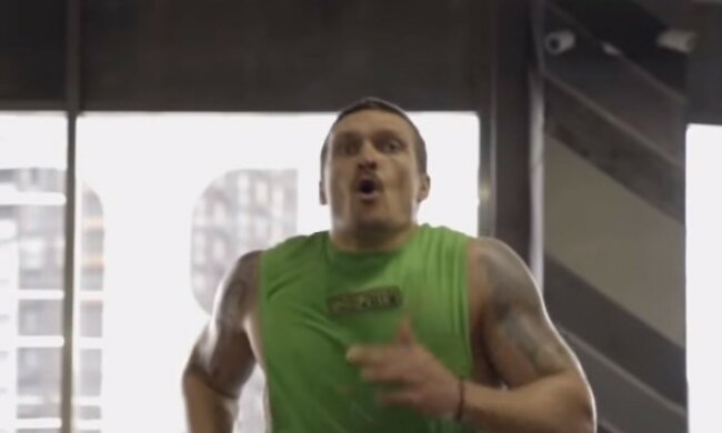 В "Укрзалізниці" затрубили через витівку Усика, фото: "Бережіть нерви машиністів!"