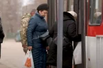 транспорт люди українці автобус