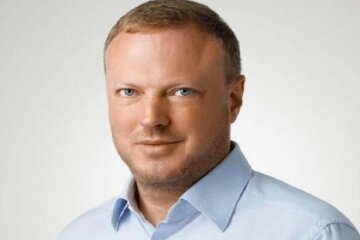 Глава Днепропетровского облсовета Олейник не задекларировал имущество гражданской жены - СМИ