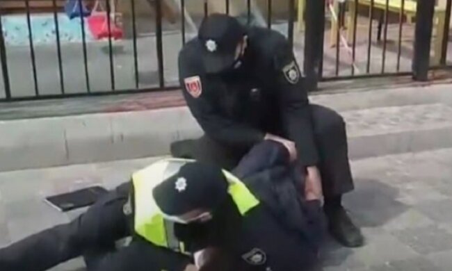 "Вже ніщо не зупинить": люди повстали проти свавілля поліції в Одесі, відео