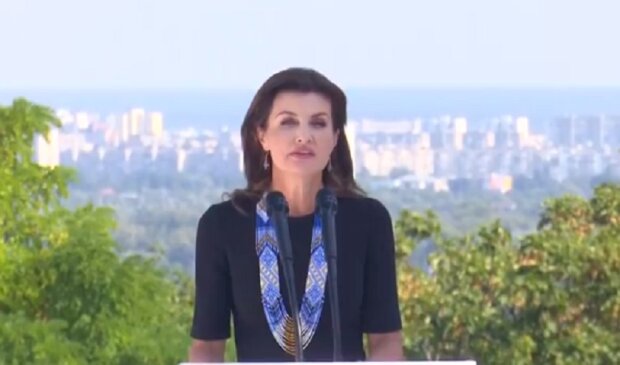 "От кормушки трудно оторвать": жена Порошенко решила навести "порядок" в Киеве, украинцы негодуют