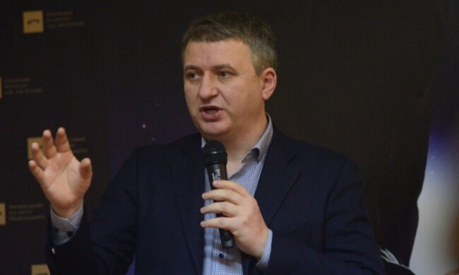 Юрий Романенко