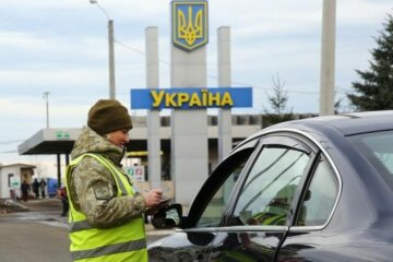 Батьки забули сина в лісі під час поїздки: схаменулися через 130 кілометрів