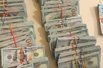 деньги, взятка