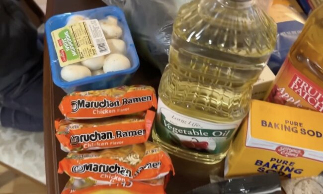 Безкоштовні продукти для ВПО та пенсіонерів у Дніпрі