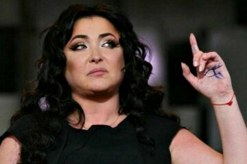 Лоліта повстала проти влади: “Кожен чиновник просто віддасть по яхті”