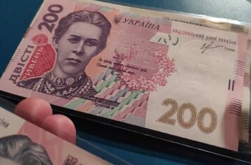 Денежная помощь для пенсионеров в Николаевской области