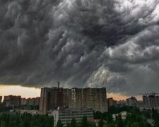 Лето слетит с катушек и уготовит украинцам настоящее ассорти: "от ливней и ураганов до..."