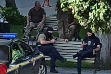 Арестович усомнился в реальности спецоперации в Луцке: "Зеленский оказался..."