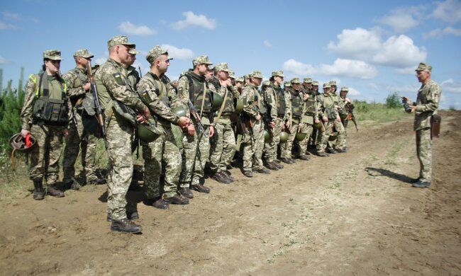 Общая мобилизация: украинцев массово призывают в армию, раскрыты подробности