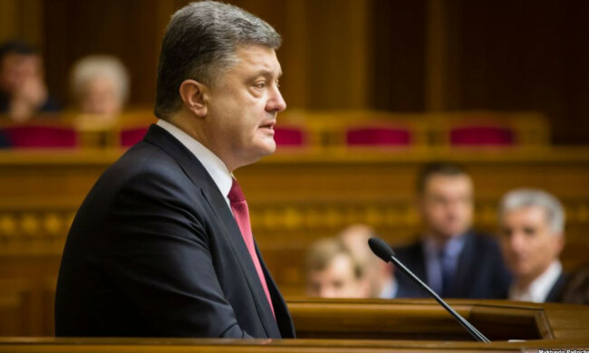 Порошенко терміново вніс до Ради скандальний законопроект по Донбасу: що це значить