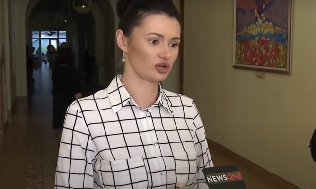 "Як її випустили з України?": скандальна українська ведуча Панченко приїхала до окупованого Донецька