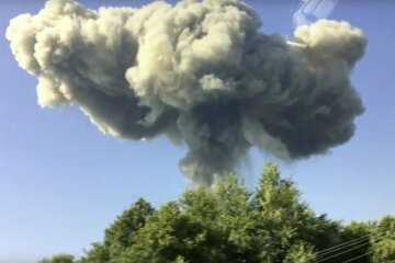Под Днепром прогремели взрывы, срочно съехались спасатели: детали произошедшего