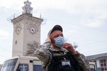 Посилення карантинних заходів з 1 вересня, кого торкнеться і що буде з пасажирськими перевезеннями: "Для громадян..."