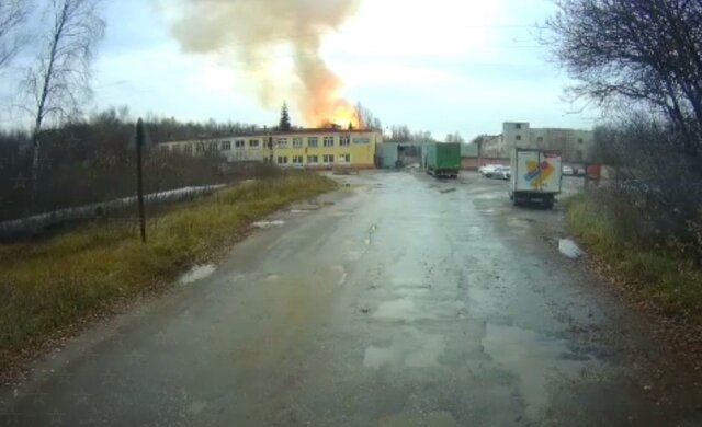 Мощный взрыв уничтожил российский завод, количество жертв стремительно растет: опубликовано видео