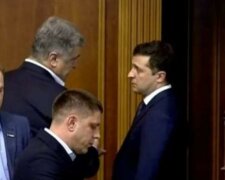 Зеленський і Порошенко усамітнилися в Раді, скандальний кадр облетів мережу: «Вова плаче?»