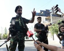 Вооруженная группа в Ереване держит в заложниках врачей