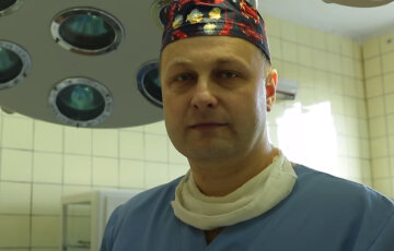 "Это не героизм, а моя работа": украинский врач вытащил с того света десятки бойцов на Донбассе