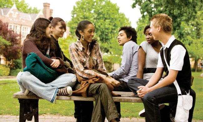 студенты иностранцы молодежь