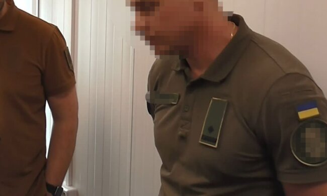 Начальник подразделения воинской части заработал на подчиненных: циничная схема принесла ему 160 тысяч, что известно