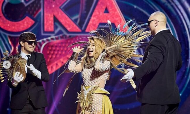 Огневич показала, як створювали її костюм сонця на шоу "Маска", закулісні кадри: "Справжня магія"