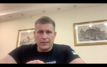 Марченко розповів про бійку біля нічного клубу в Одесі: "У той час, як ворог завдає по нас ракетні удари..."