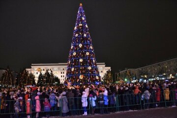 елка, Новый год, Луганск