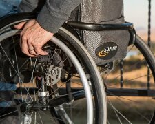 wheelchair-749985_1280
