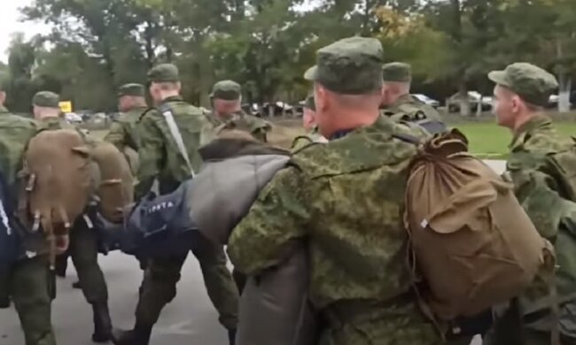 Чоловіків з окупованої Херсонщини змусять воювати на боці рф: розкрився план ворога