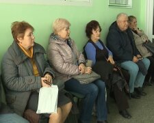 Денежная помощь для пенсионеров в Днепропетровской области
